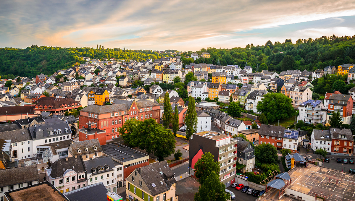 LAGE UND STANDORT DER IMMOBILIE: bild