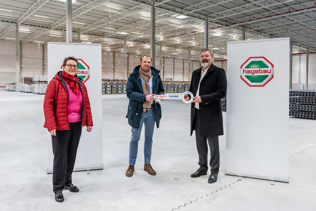 Pressefoto_Schlsselbergabe_Walsrode_hagebauLogistik_16022022_KCN869_20220217-120906__20220921-133417_1