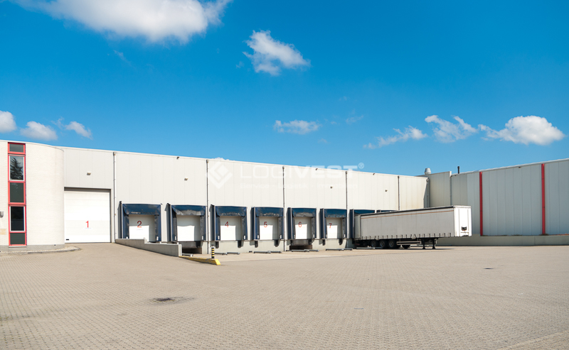 Logivest - Musterbild von Logistikhalle – 74952