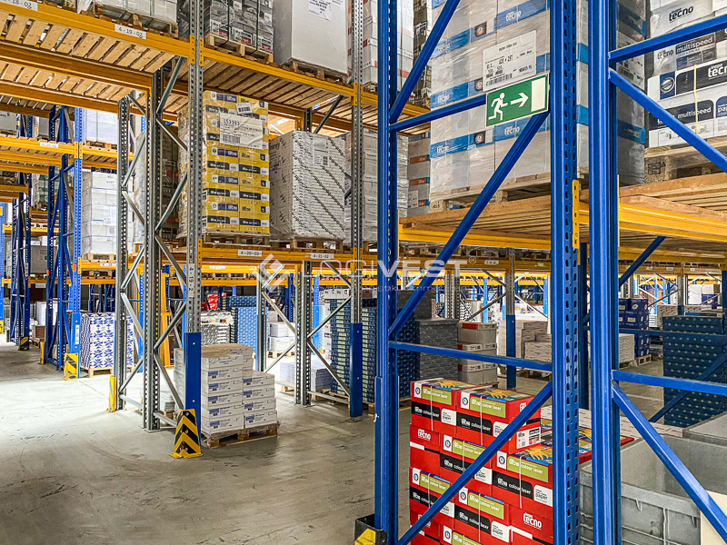 Logivest - Beispiel von Lagerhalle – 75426