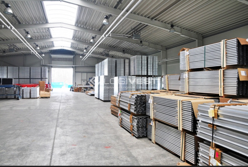 Logivest - Bild von Gewerbehalle – 76094