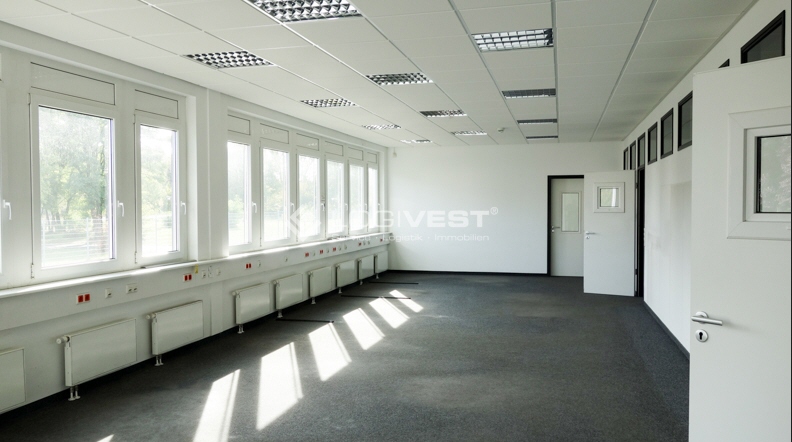 Logivest - Bild von Produktionshalle – 76094
