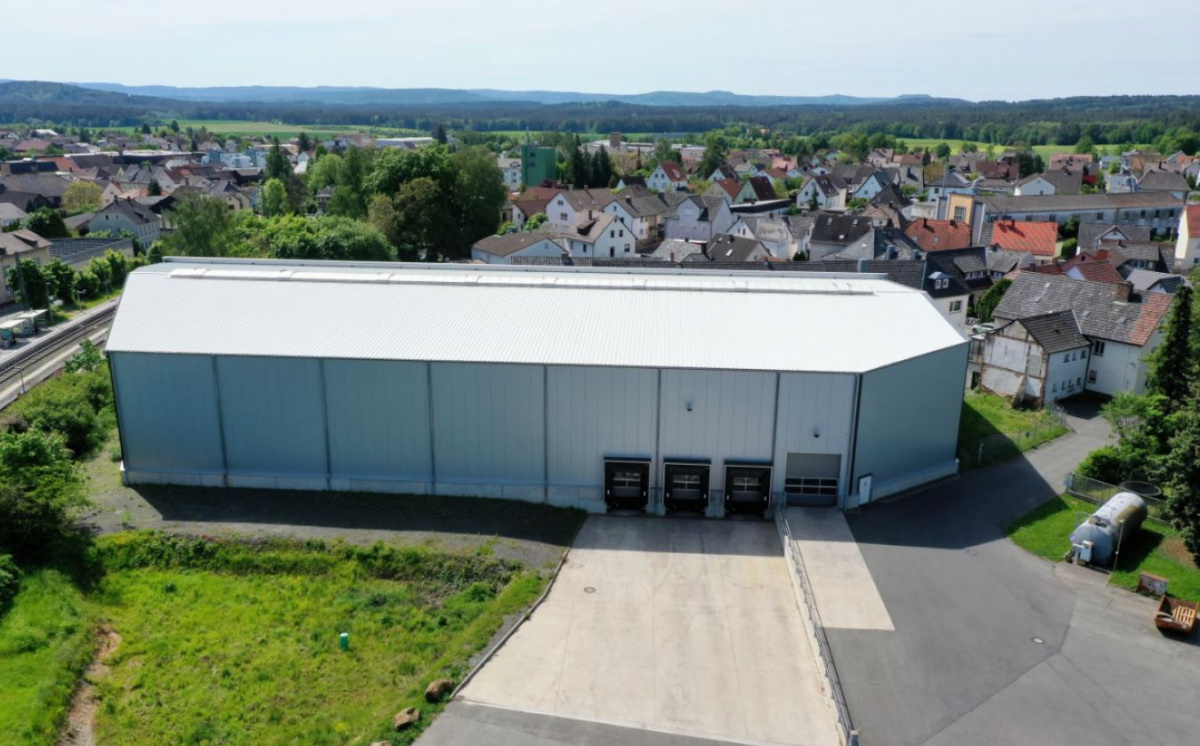 Logivest - Beispiel von Industriehalle – 76825