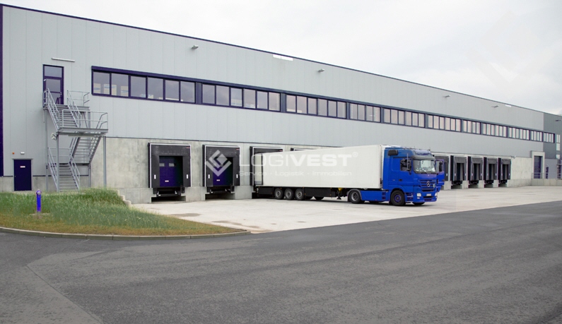 Logivest - Musterbild von Industriehalle – 79036