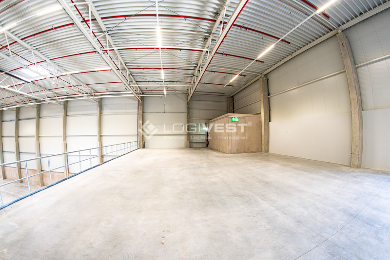 Logivest - Musterbild von Industriehalle – 81522