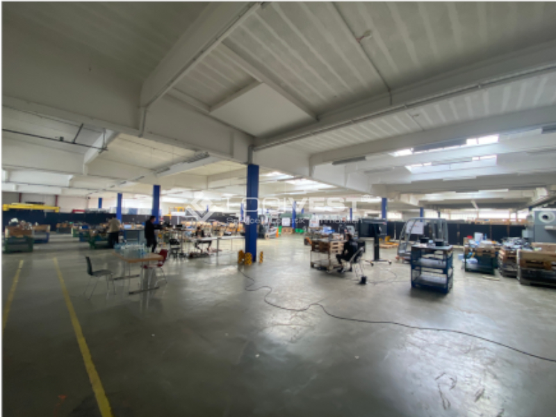 Logivest - Beispiel von Lagerhalle – 84167