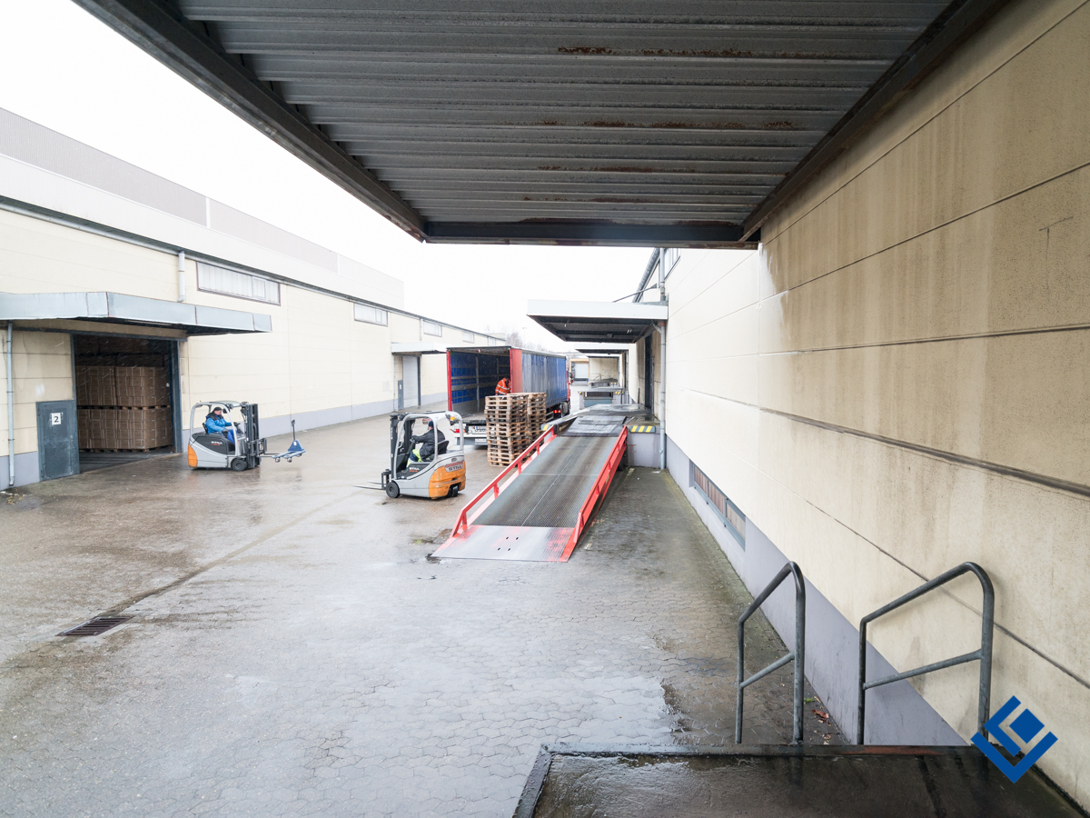 Logivest - Musterbild von Gewerbehalle – 84204