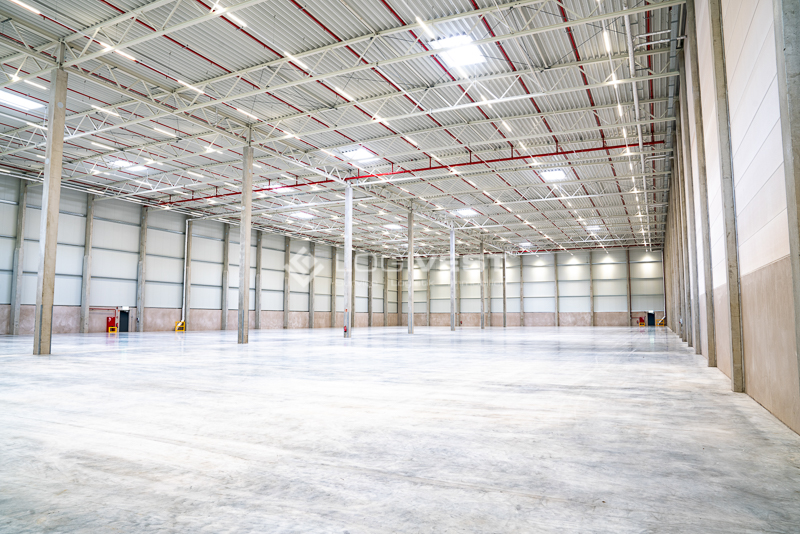 Logivest - Musterbild von Lagerhalle – 84264