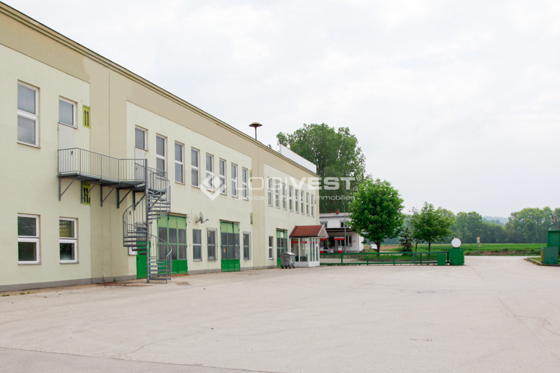 Logivest - Beispiel von Industriehalle – 84588