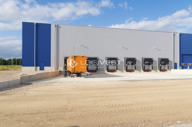 Logivest - Musterbild von Logistikhalle – 84889