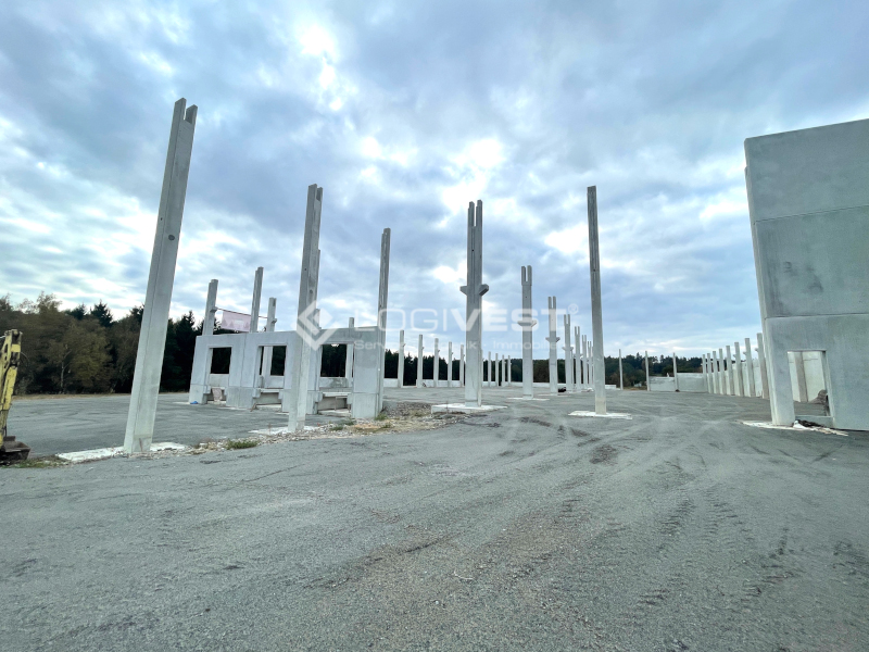 Logivest - Musterbild von Industriehalle – 89821