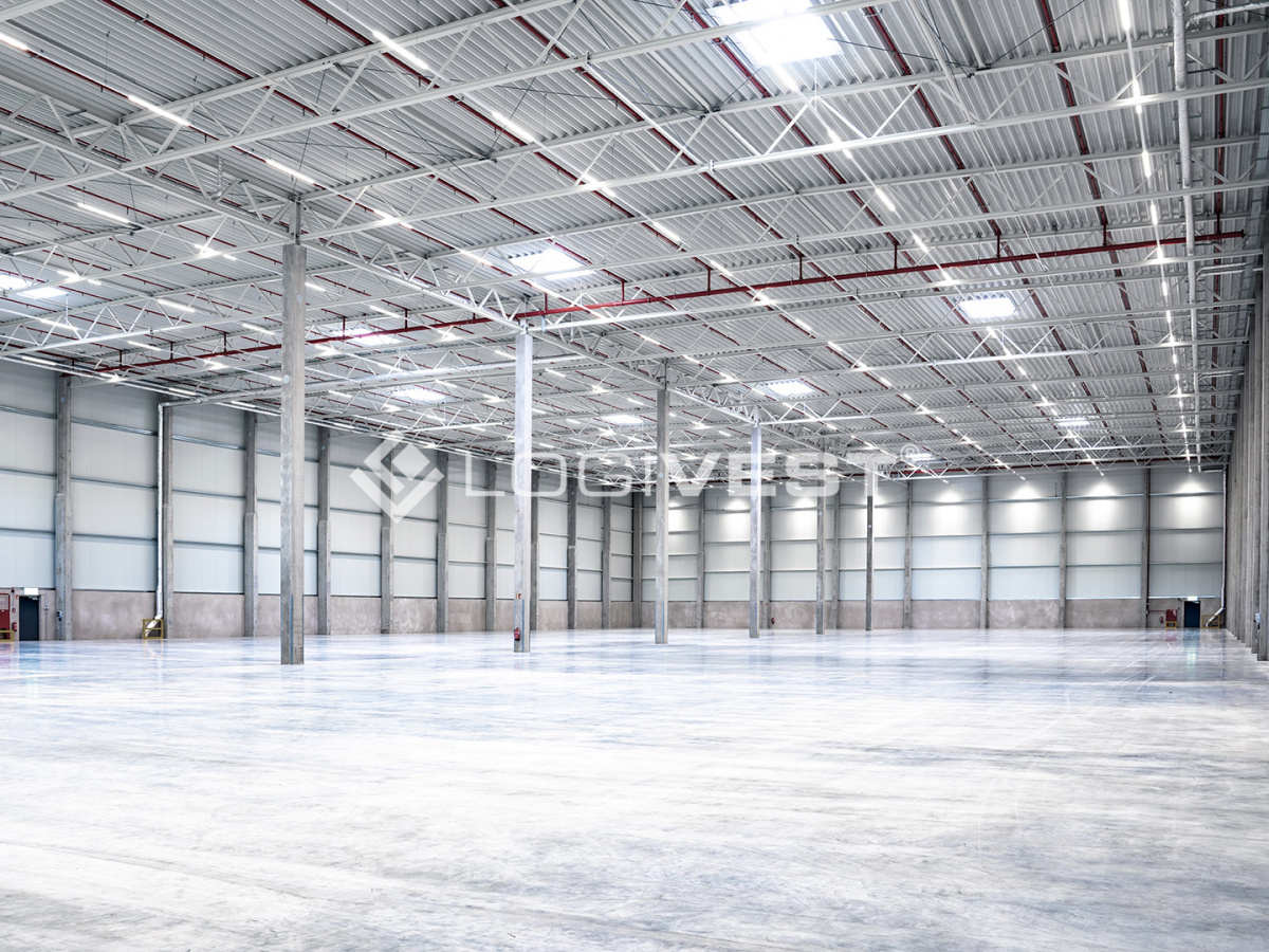 Logivest - Bild von Gewerbehalle – 91348