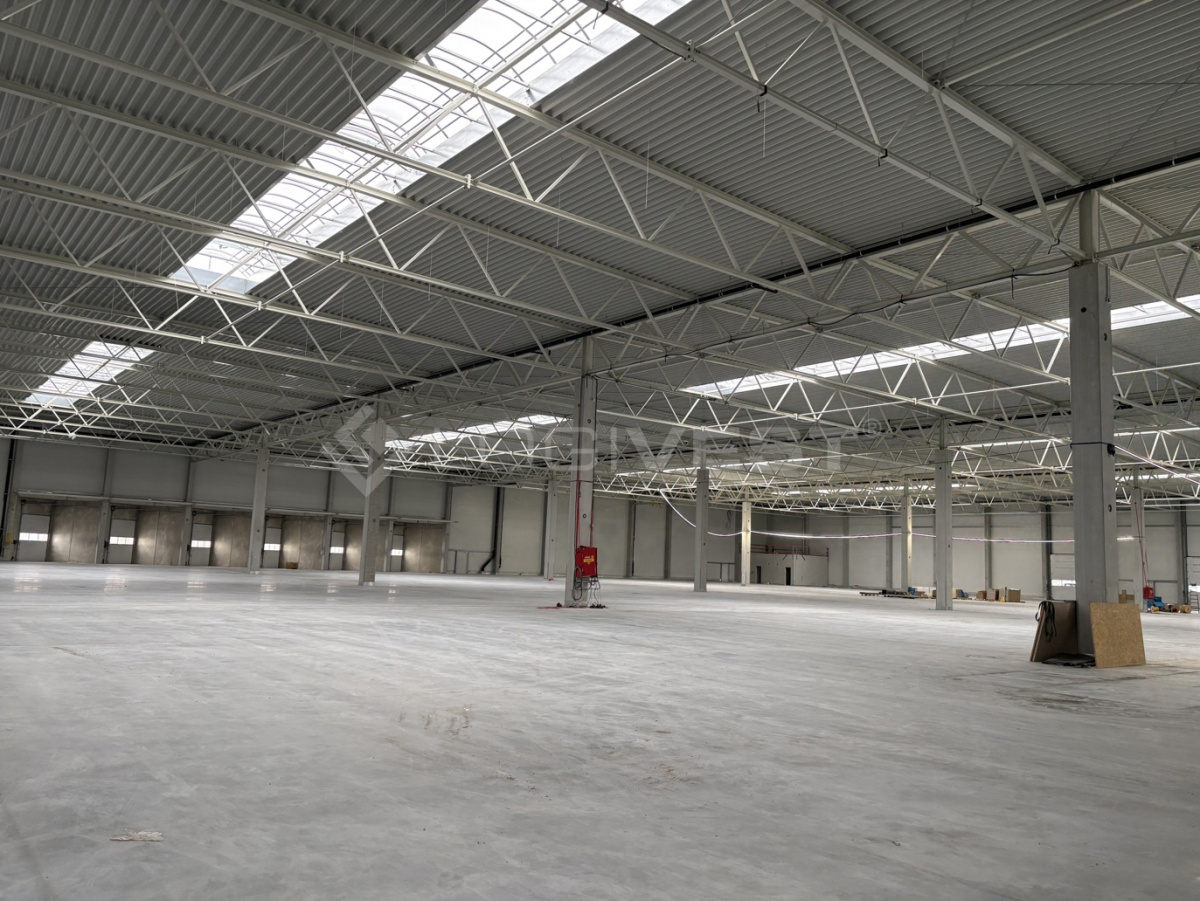 Logivest - Vorschaubild von Miethalle – 92053