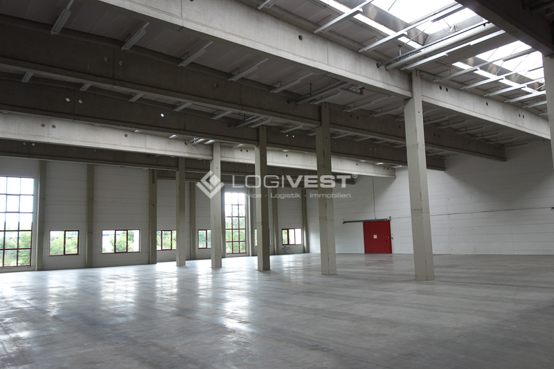 Logivest - Bild von Logistikhalle – 92085