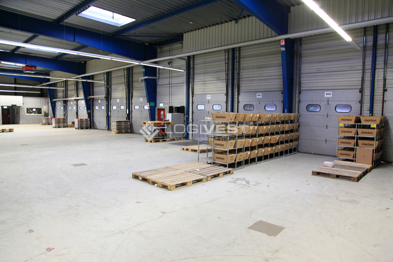 Logivest - Bild von Lagerhalle – 92775