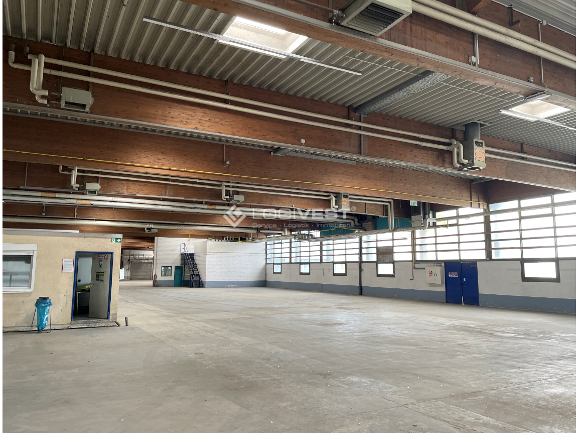 Logivest - Musterbild von Logistikhalle – 93666