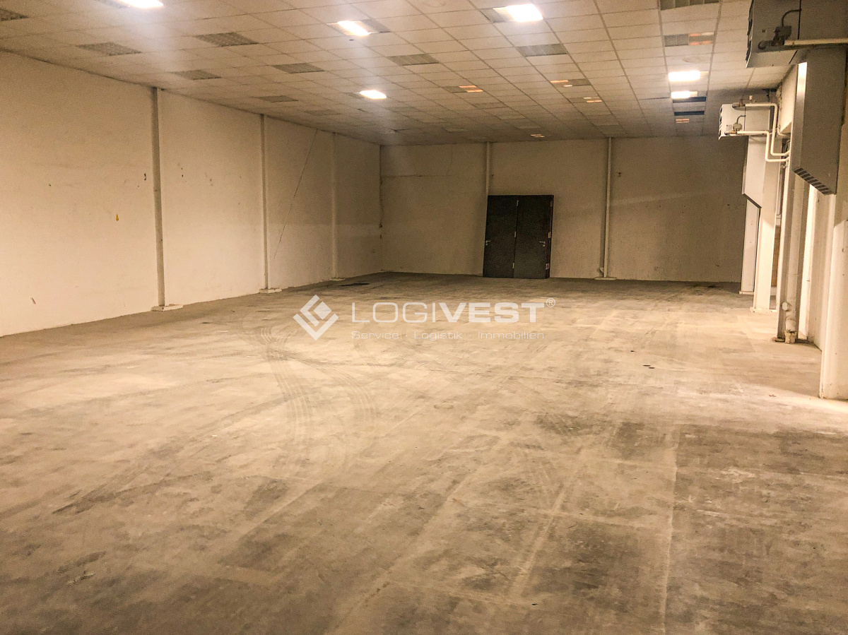 Logivest - Bild von Gewerbehalle – 94141