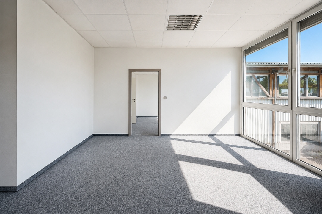 Logivest - Musterbild von Produktionshalle – 95337