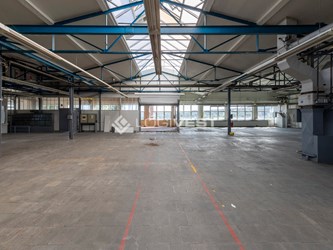 Logivest - Musterbild von Industriehalle – 35676