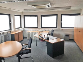 Logivest - Bild von Gewerbehalle – 69294