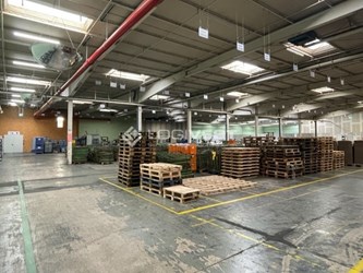 Logivest - Bild von Gewerbehalle – 71780