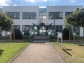 Logivest - Musterbild von Logistikhalle – 72269