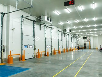 Logivest - Musterbild von Logistikhalle – 72709