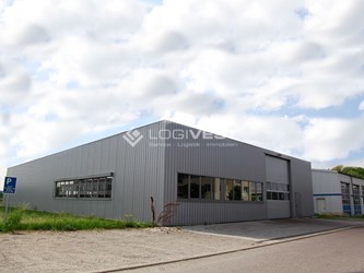 Logivest - Musterbild von Logistikhalle – 74991