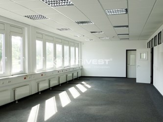 Logivest - Beispiel von Gewerbehalle – 76084