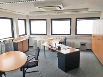 Logivest - Musterbild von Lagerhalle – 76157