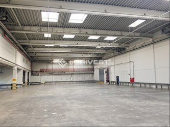 Logivest - Bild von Lagerhalle – 76945
