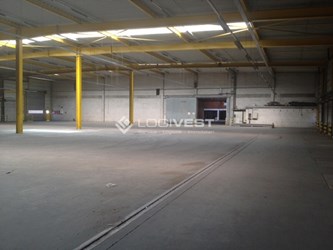 Logivest - Musterbild von Logistikhalle – 82220