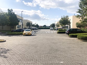Logivest - Musterbild von Gewerbehalle – 82228