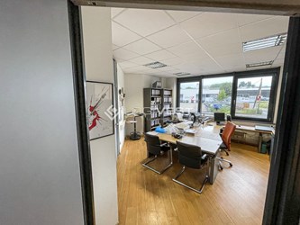 Logivest - Vorschaubild von Logistikhalle – 82235