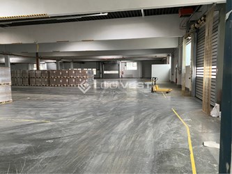 Logivest - Vorschaubild von Produktionshalle – 83640