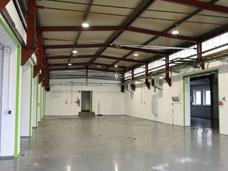 Logivest - Musterbild von Produktionshalle – 86395