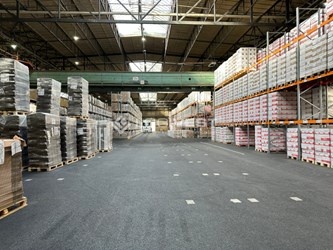 Logivest - Beispiel von Industriehalle – 86423