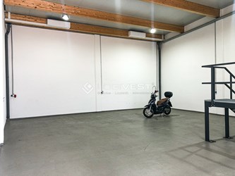 Logivest - Bild von Lagerhalle – 88138