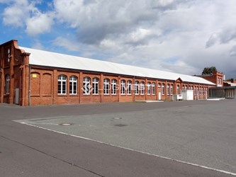 Logivest - Bild von Gewerbehalle – 88516