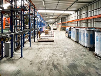 Logivest - Beispiel von Produktionshalle – 92275