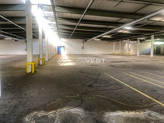 Logivest - Bild von Gewerbehalle – 94045
